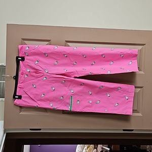 Lilly golf pants above  ankle